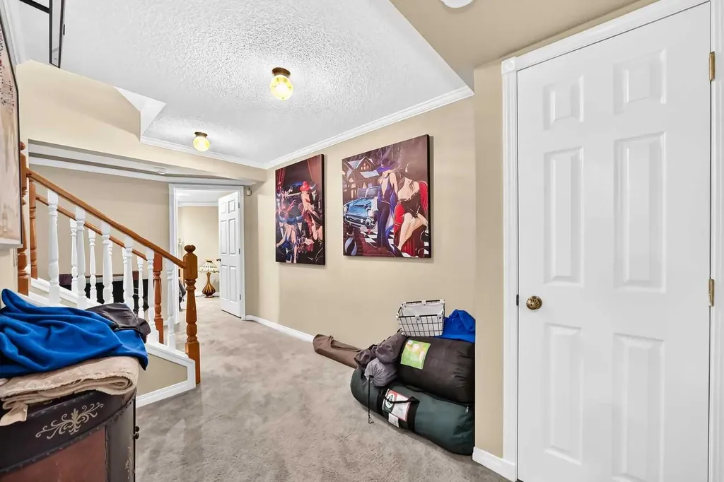777 East Lakeview Road Chestermere AB T1X 1B1