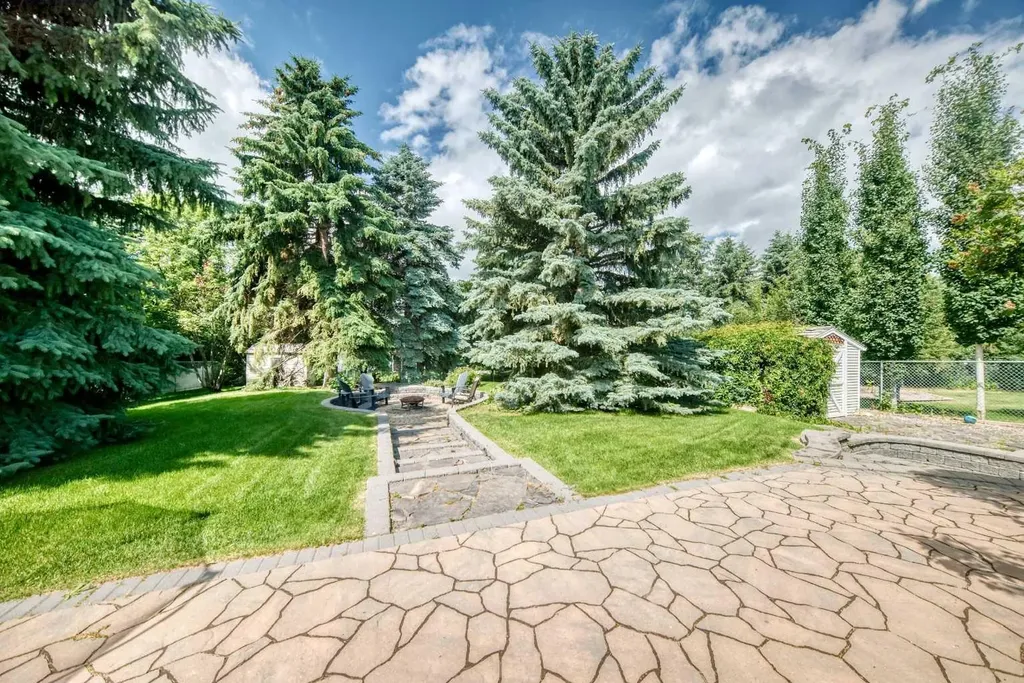 777 East Lakeview Road Chestermere AB T1X 1B1