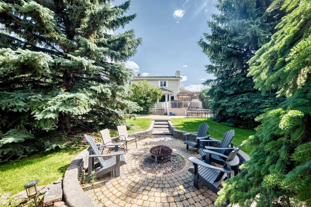 777 East Lakeview Road Chestermere AB T1X 1B1