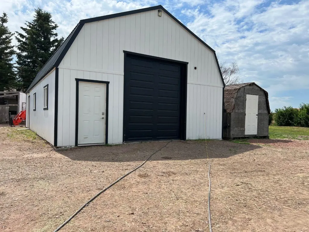 85026 Range Road 194 Rural Lethbridge County AB T1M 1N2