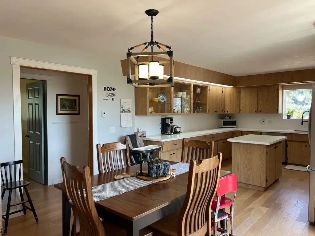 85026 Range Road 194 Rural Lethbridge County AB T1M 1N2