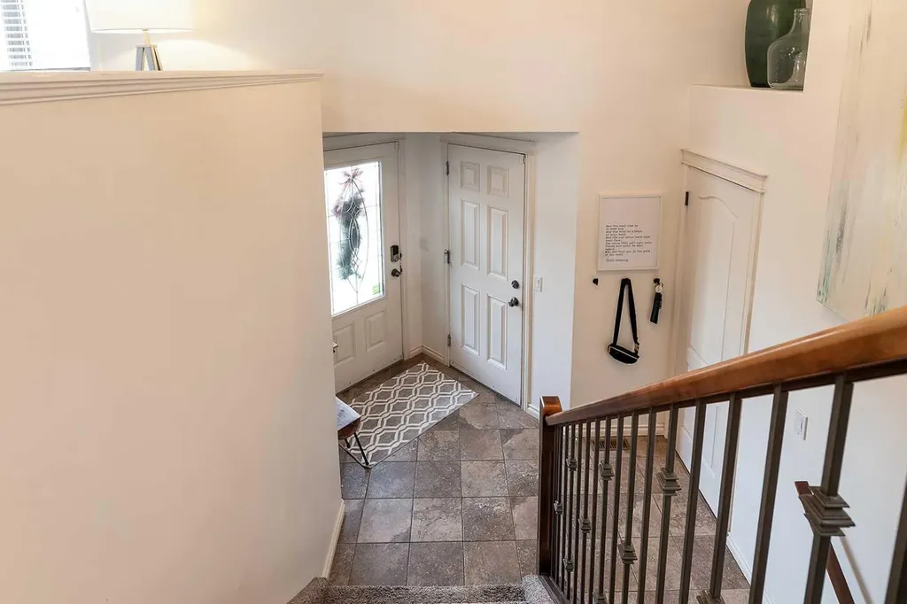 184 Hamptons Way SE Medicine Hat AB T1B 0E1
