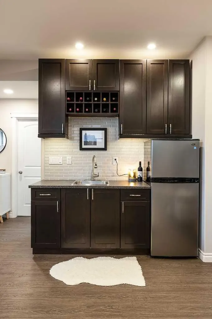 184 Hamptons Way SE Medicine Hat AB T1B 0E1