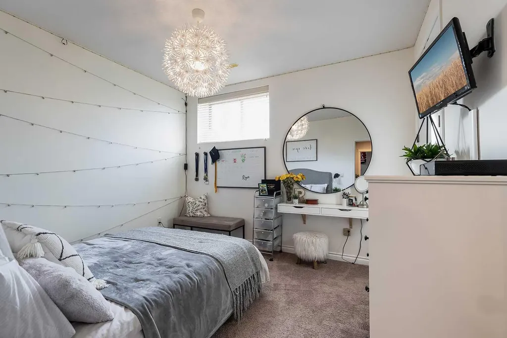 184 Hamptons Way SE Medicine Hat AB T1B 0E1