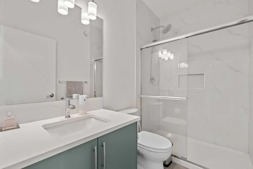 195 Setonstone Landing SE Calgary AB T3M 3R5