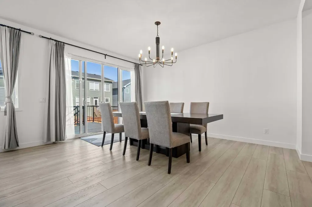 195 Setonstone Landing SE Calgary AB T3M 3R5