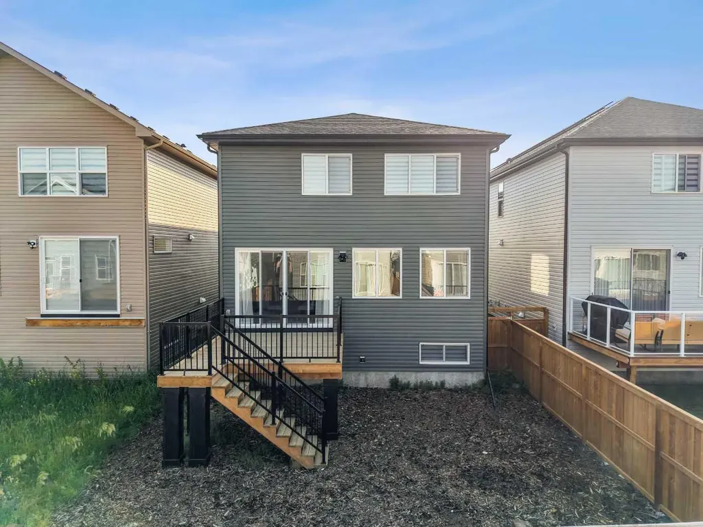 195 Setonstone Landing SE Calgary AB T3M 3R5
