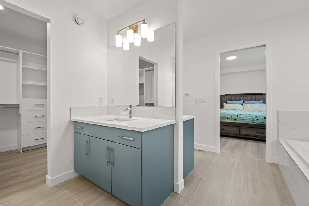 195 Setonstone Landing SE Calgary AB T3M 3R5