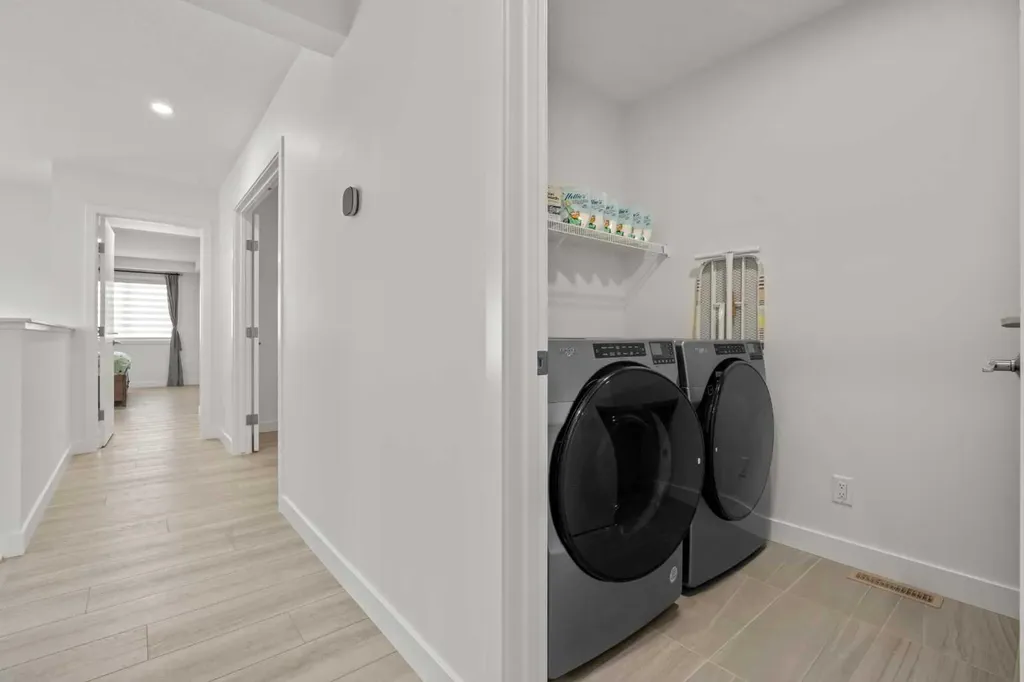 195 Setonstone Landing SE Calgary AB T3M 3R5