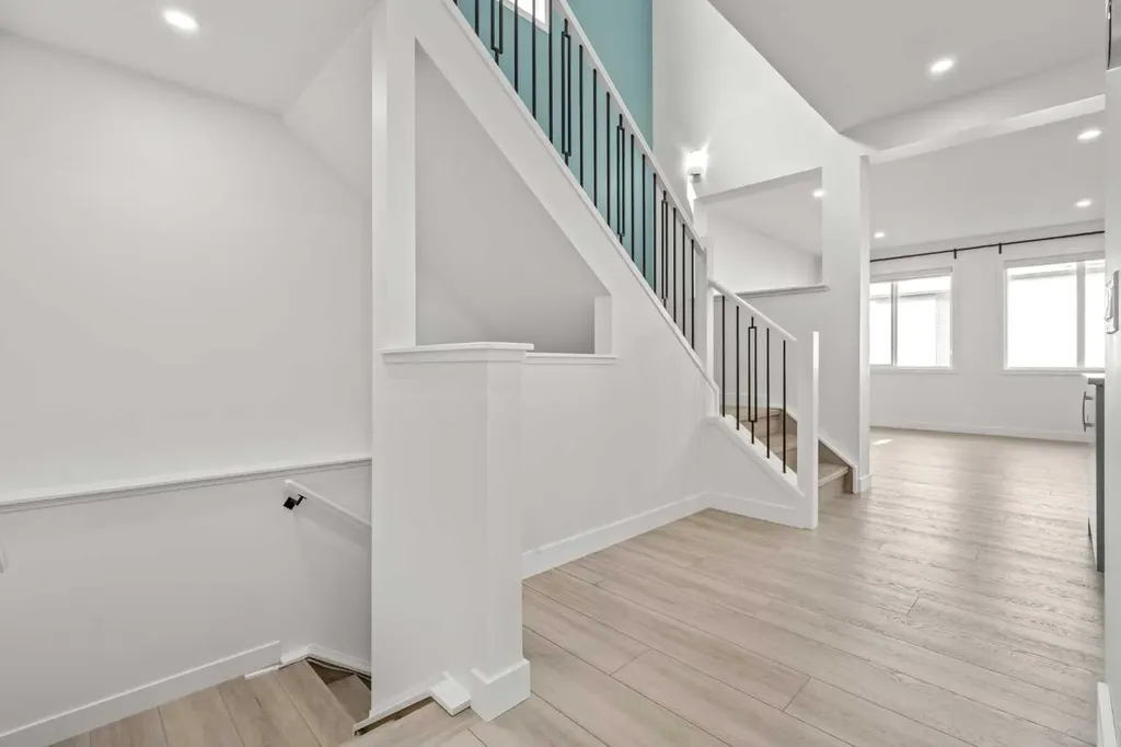 195 Setonstone Landing SE Calgary AB T3M 3R5