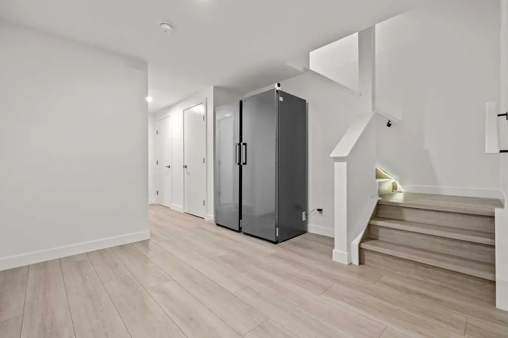 195 Setonstone Landing SE Calgary AB T3M 3R5