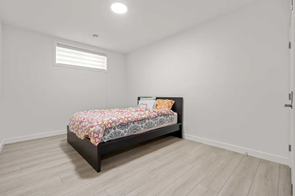 195 Setonstone Landing SE Calgary AB T3M 3R5