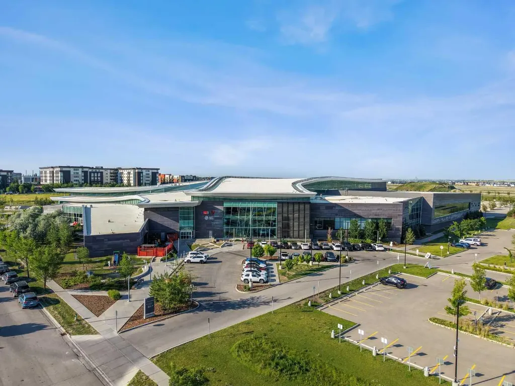 195 Setonstone Landing SE Calgary AB T3M 3R5