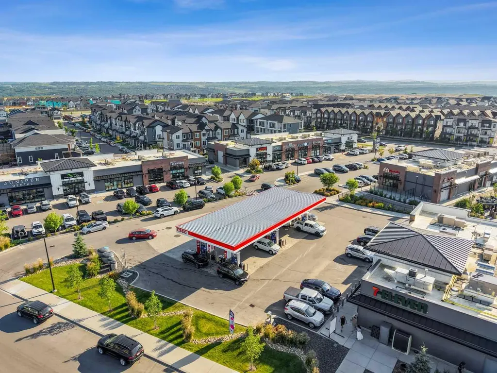 195 Setonstone Landing SE Calgary AB T3M 3R5