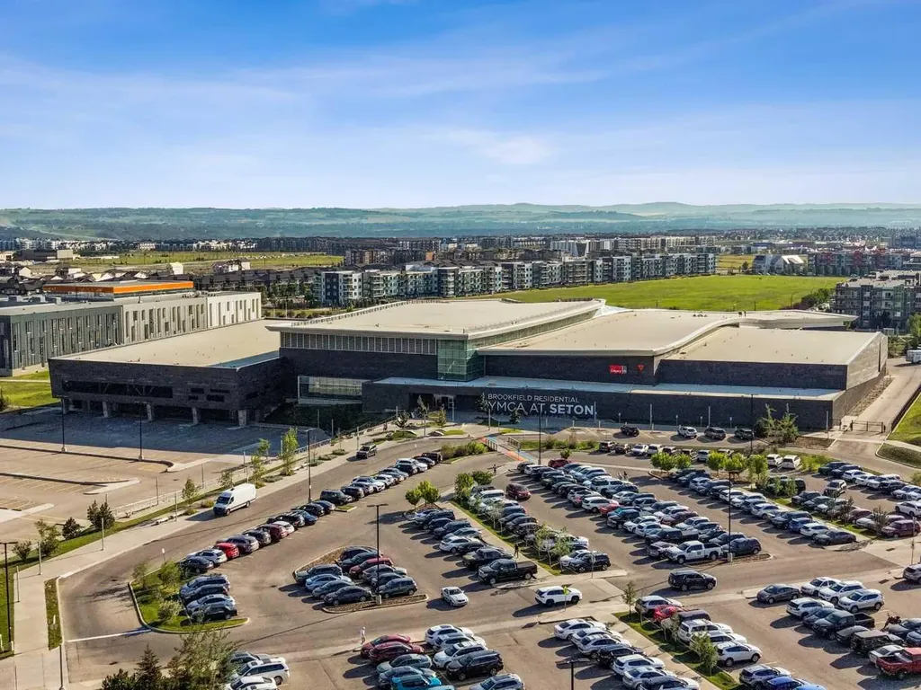 195 Setonstone Landing SE Calgary AB T3M 3R5