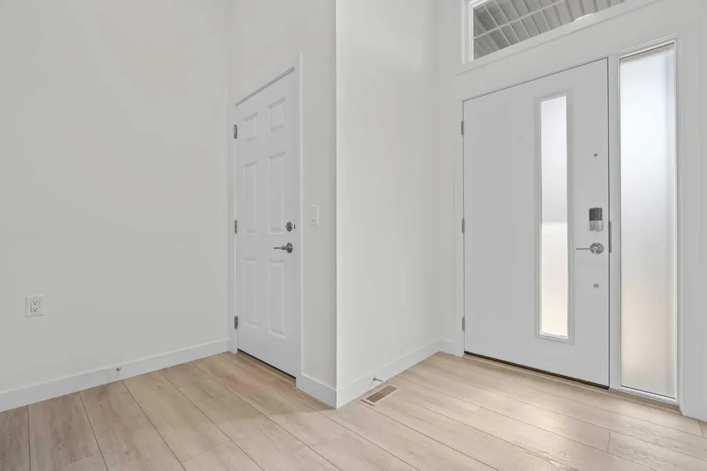 195 Setonstone Landing SE Calgary AB T3M 3R5