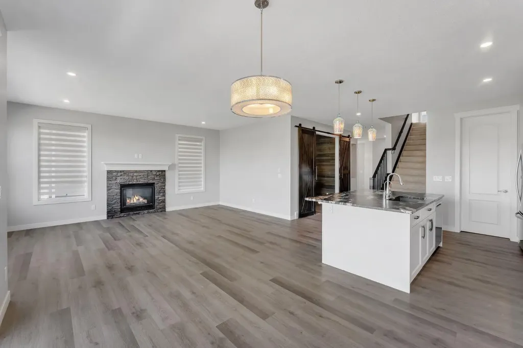 40 Evansfield Manor NW Calgary AB T3P 1J9