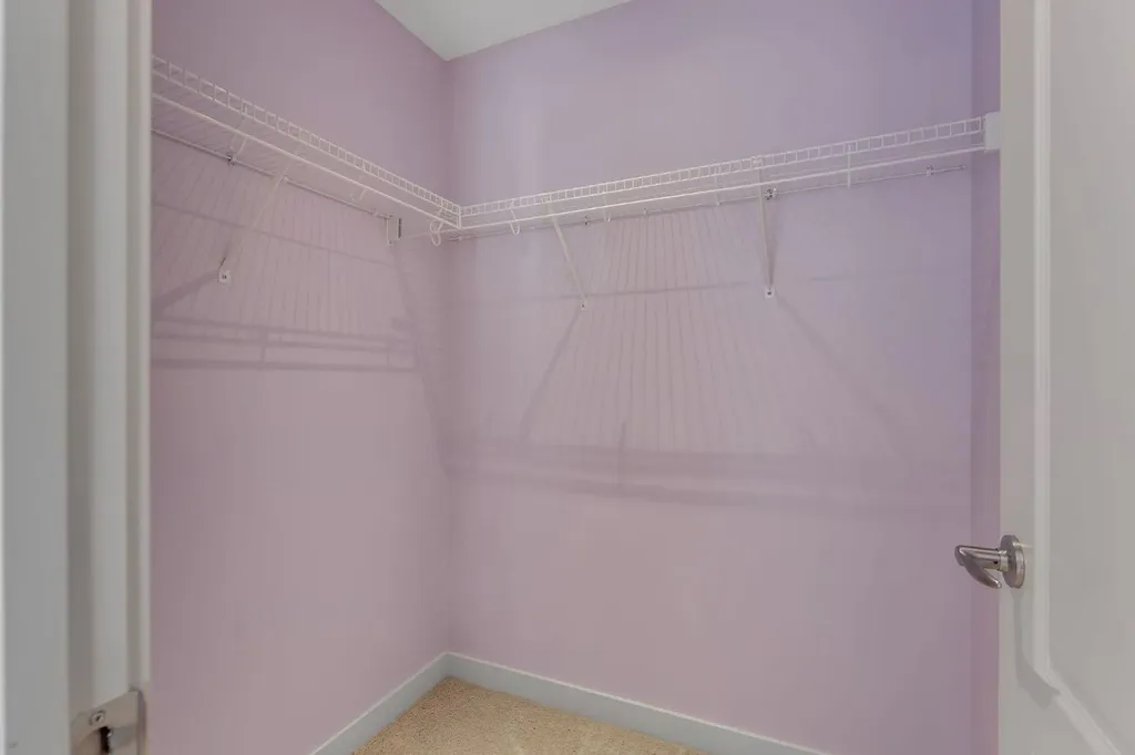 40 Evansfield Manor NW Calgary AB T3P 1J9