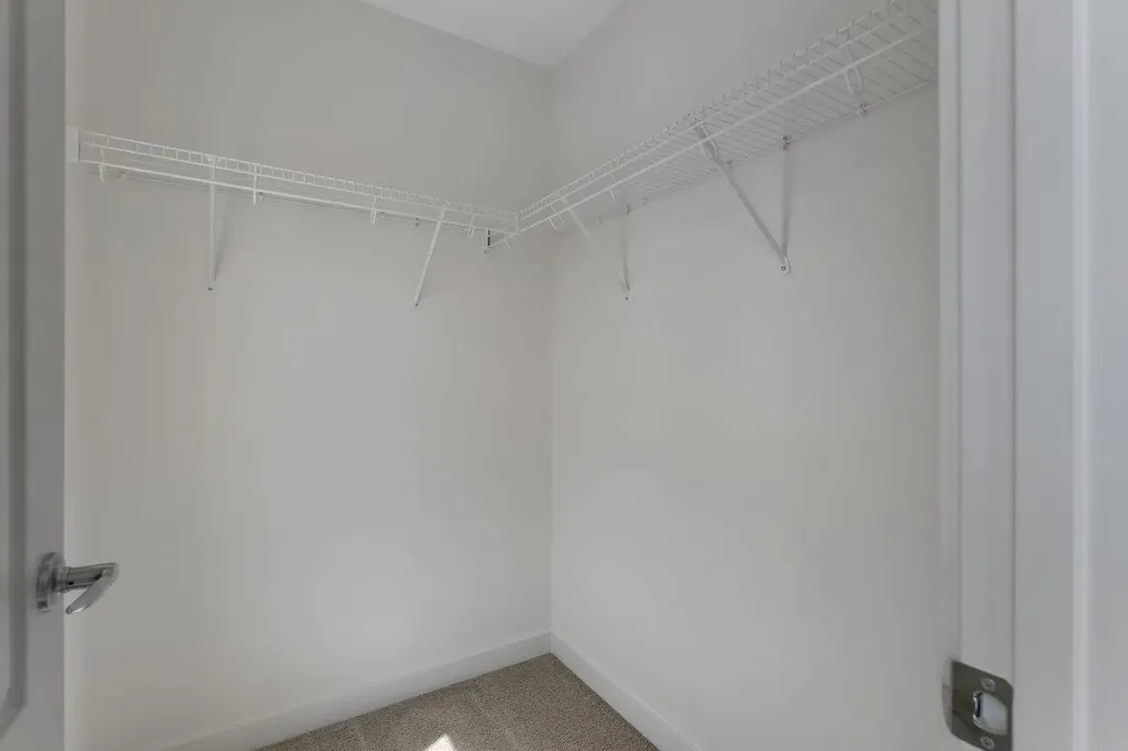 40 Evansfield Manor NW Calgary AB T3P 1J9