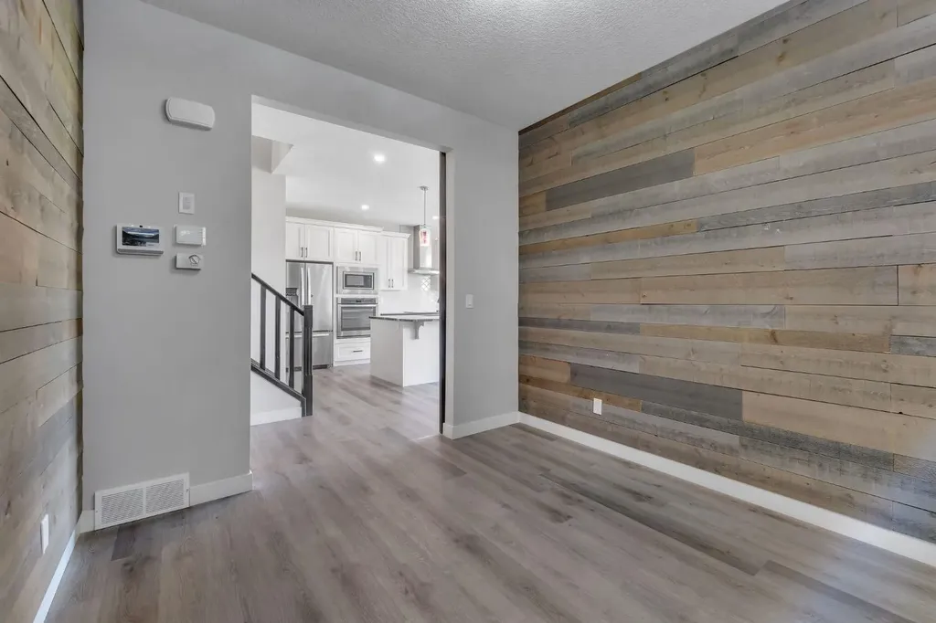 40 Evansfield Manor NW Calgary AB T3P 1J9