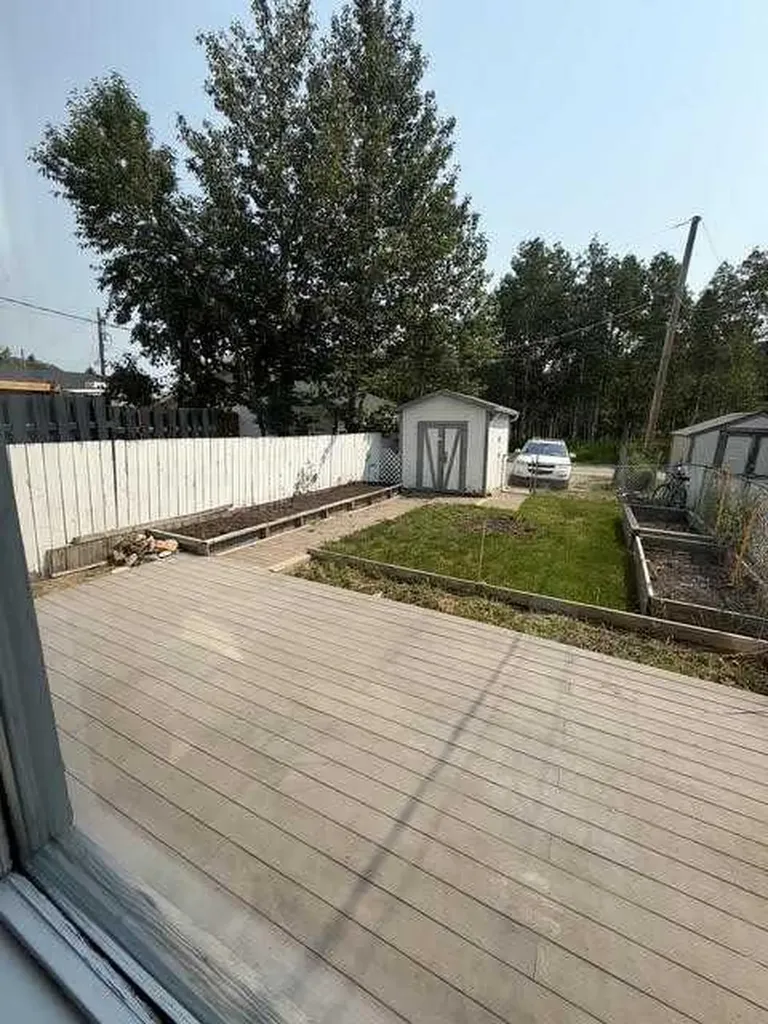 501 A Centre Street N Sundre AB T0M 1X0