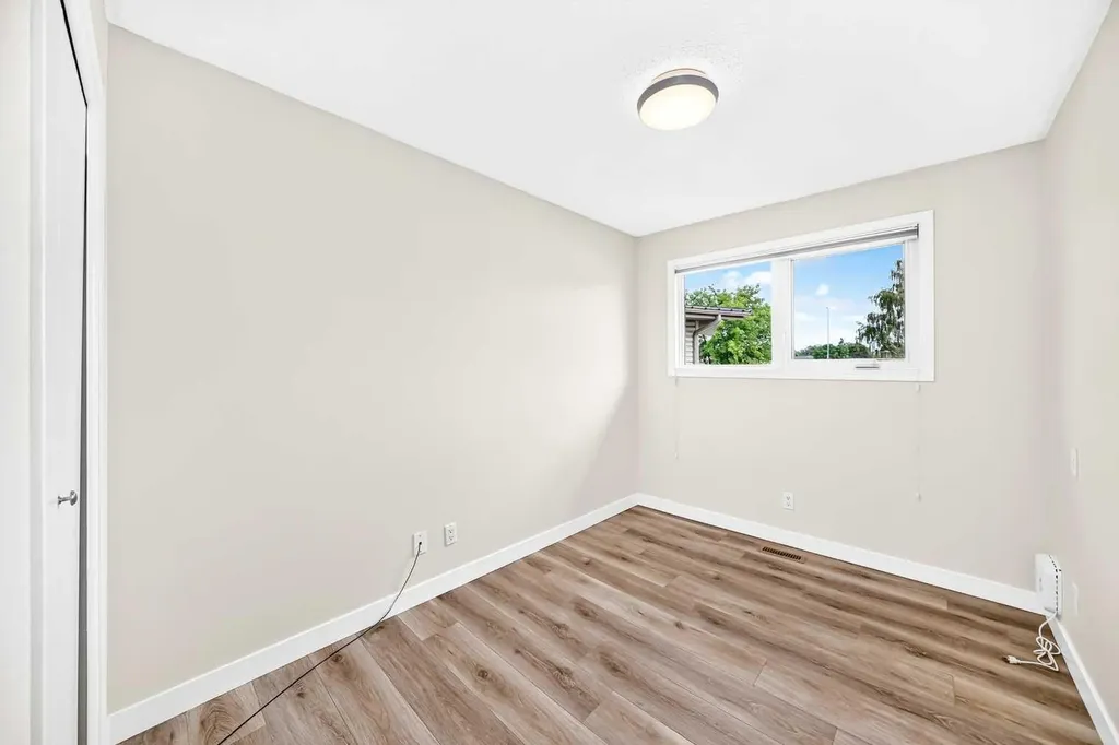 42 Rundlelawn Close NE Calgary AB T1Y 3J3