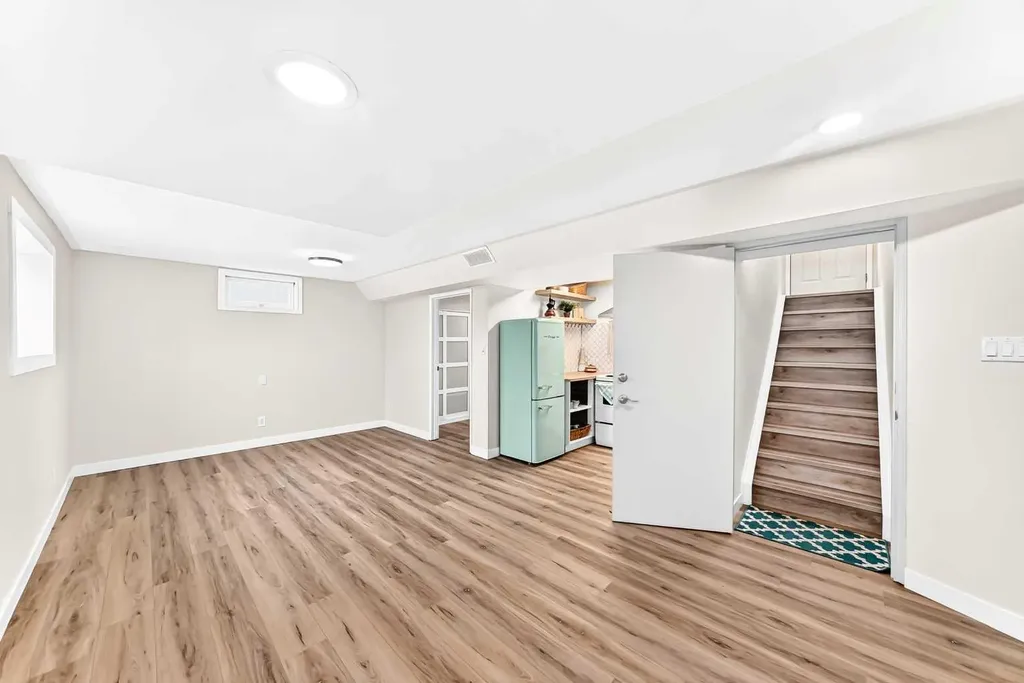 42 Rundlelawn Close NE Calgary AB T1Y 3J3