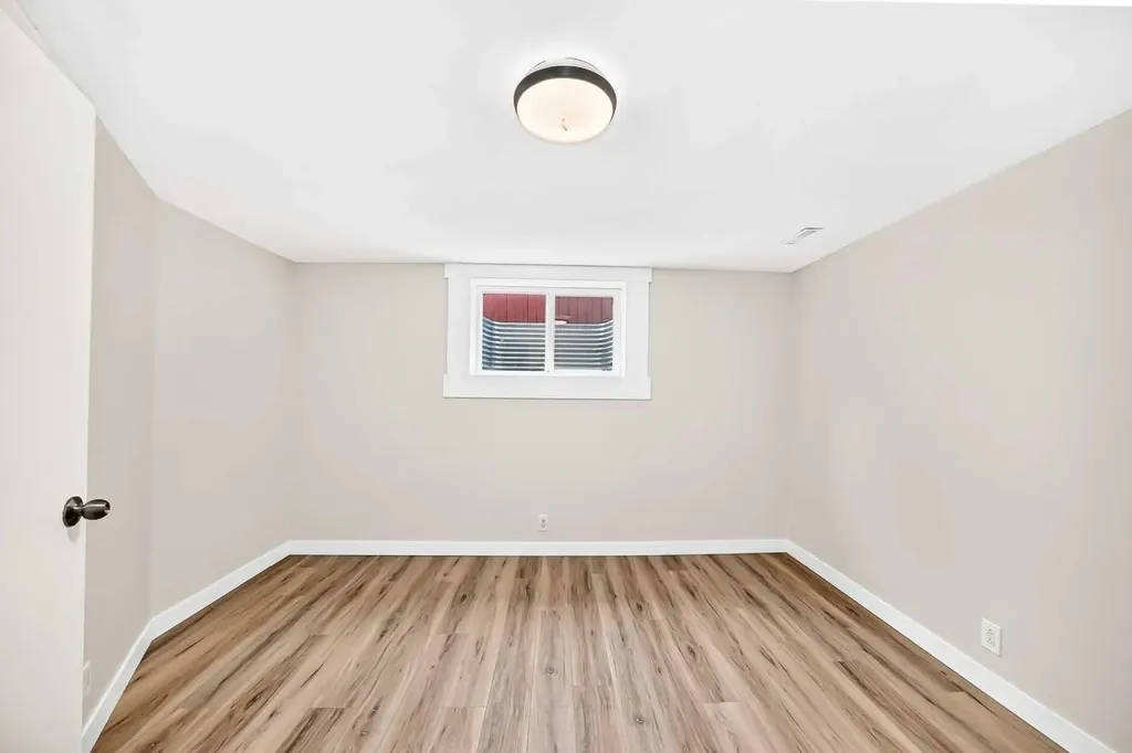 42 Rundlelawn Close NE Calgary AB T1Y 3J3