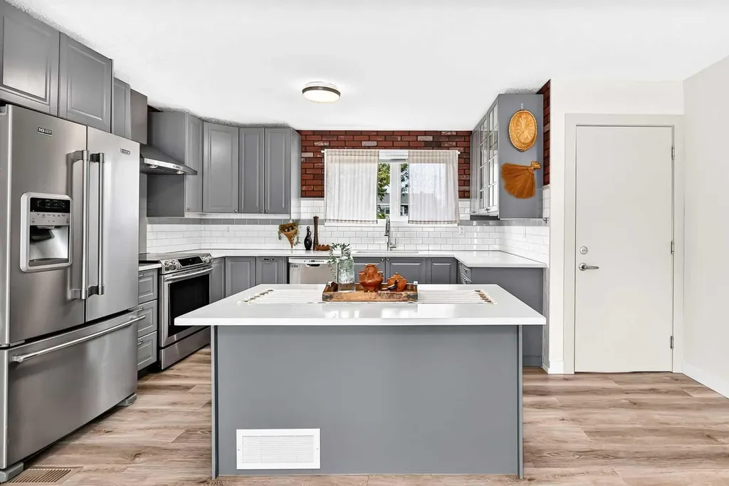 42 Rundlelawn Close NE Calgary AB T1Y 3J3