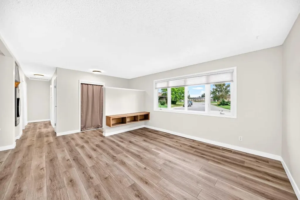 42 Rundlelawn Close NE Calgary AB T1Y 3J3