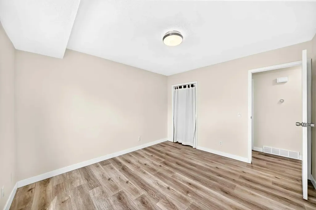 42 Rundlelawn Close NE Calgary AB T1Y 3J3