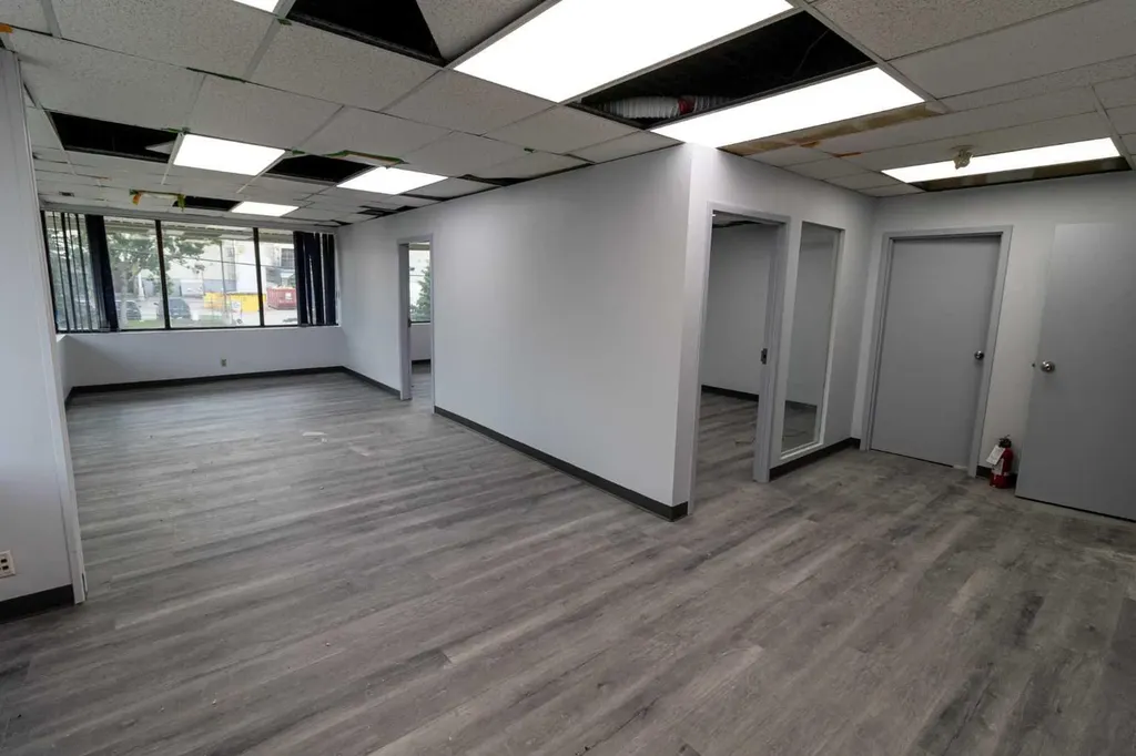 1530 27 Avenue NE Calgary AB T2E 7S6