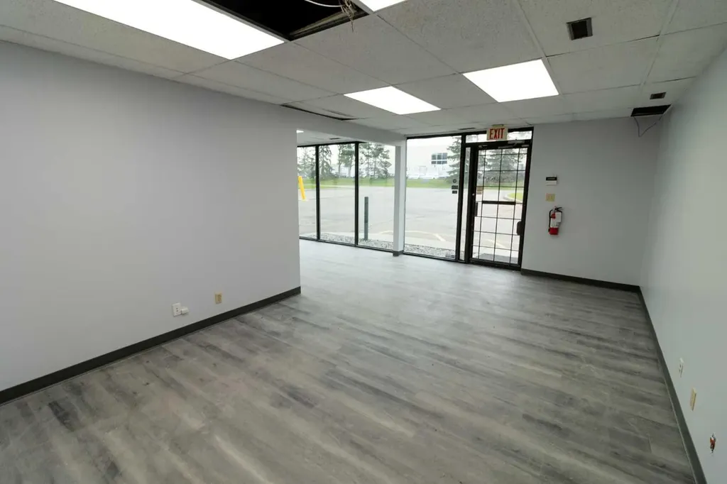 1530 27 Avenue NE Calgary AB T2E 7S6