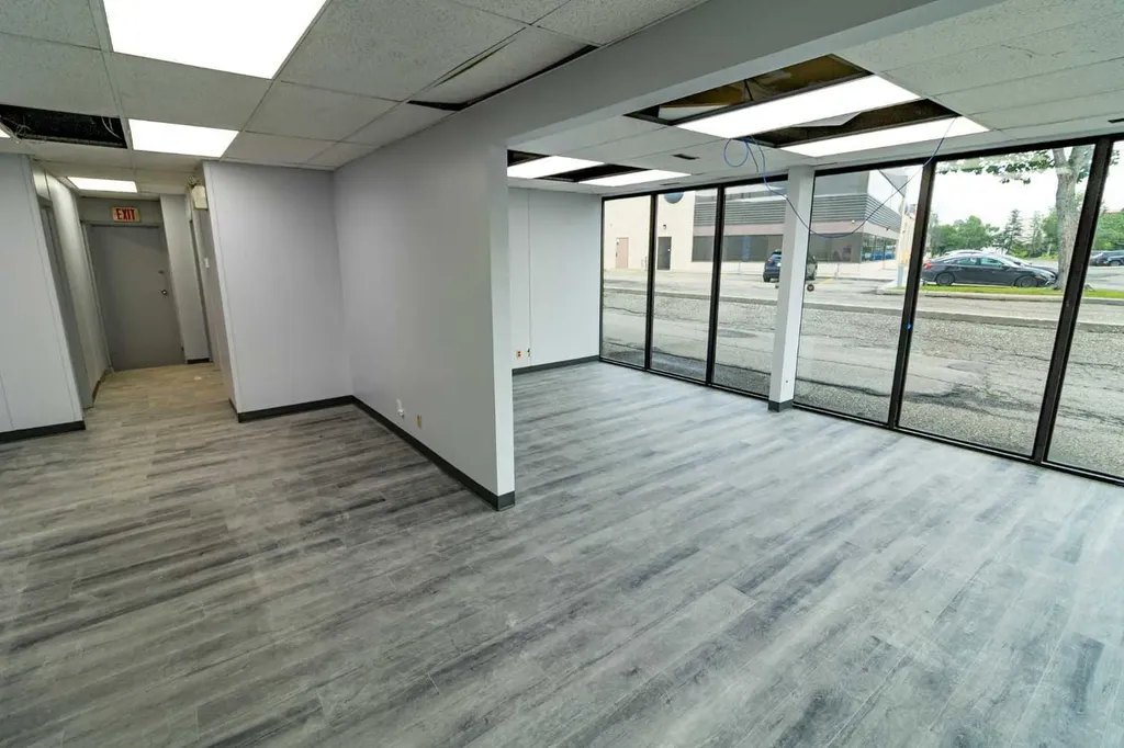 1530 27 Avenue NE Calgary AB T2E 7S6
