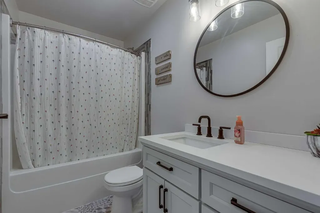4646 58 Avenue Rimbey AB T0C 2J0