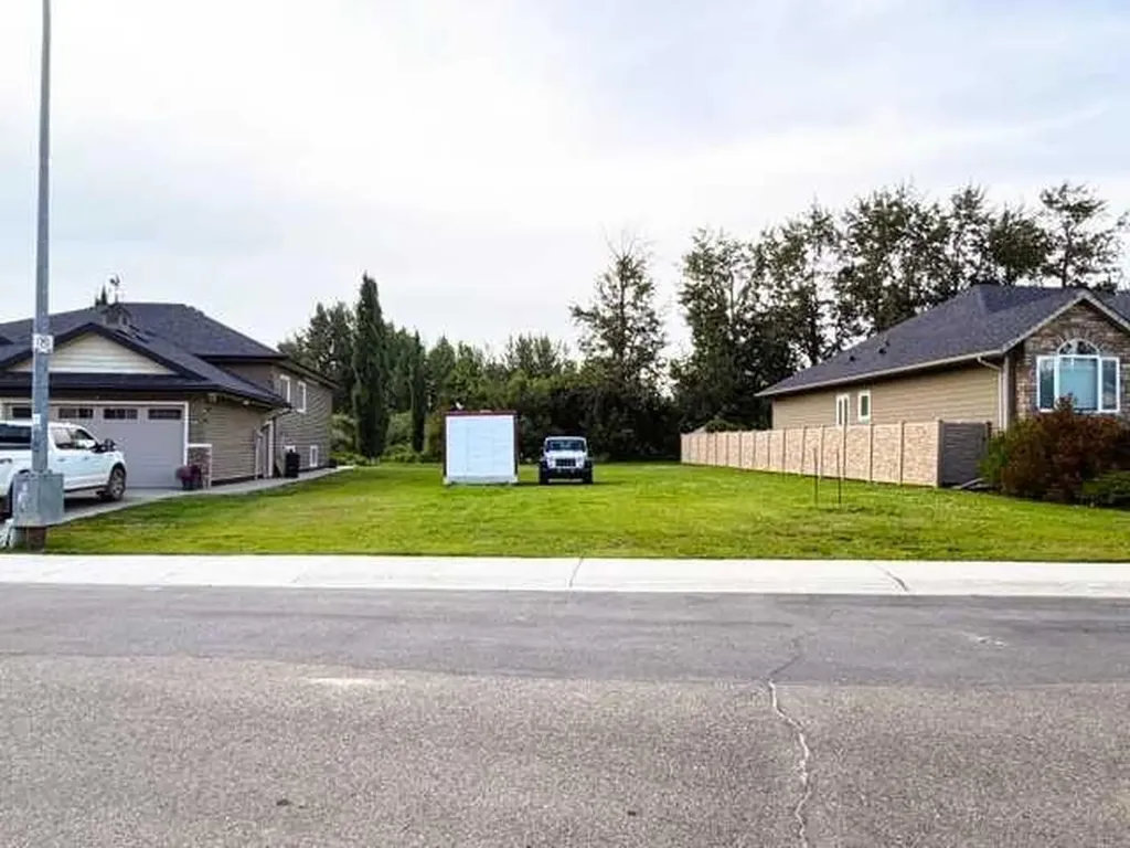 10 Springwood Drive NE Slave Lake AB T0G 2A2
