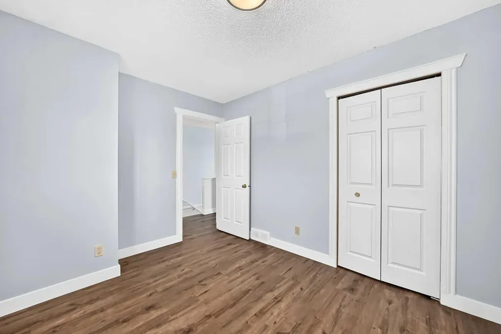 144 Riverstone Crescent SE Calgary AB T2C 4A3