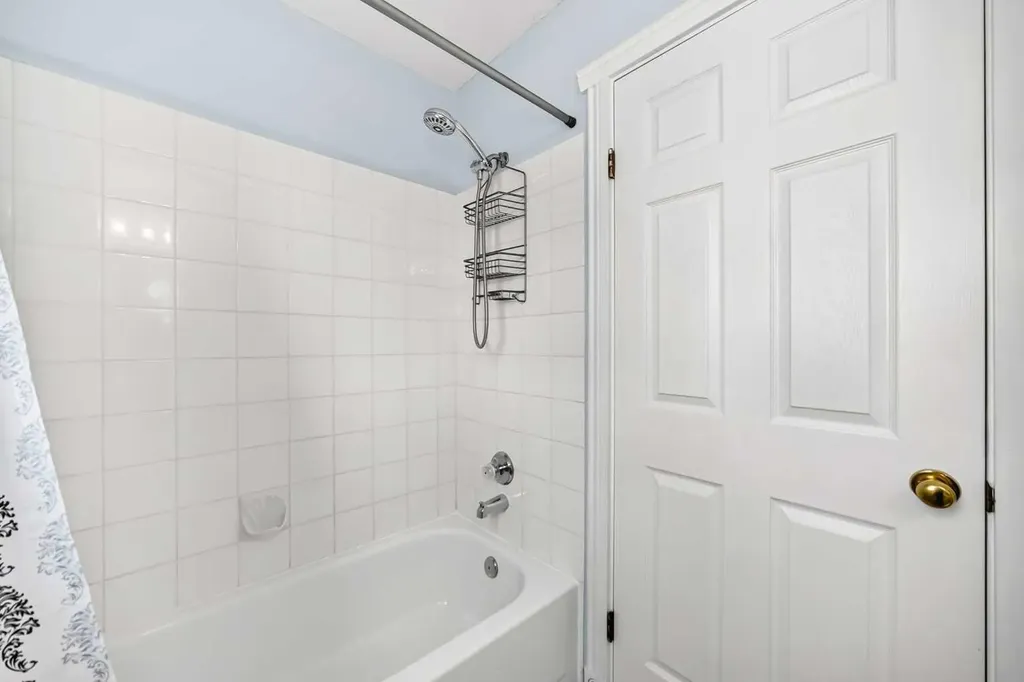 144 Riverstone Crescent SE Calgary AB T2C 4A3