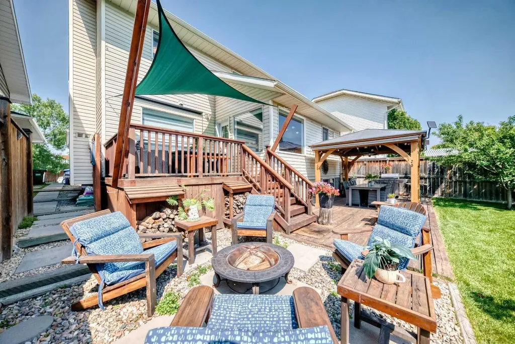 144 Riverstone Crescent SE Calgary AB T2C 4A3