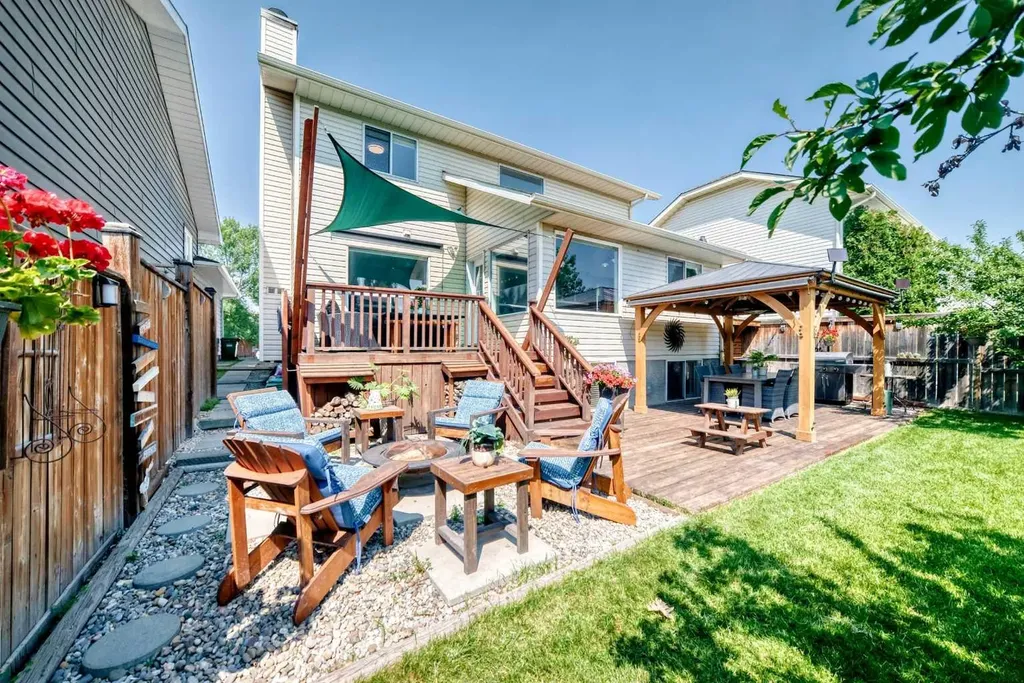 144 Riverstone Crescent SE Calgary AB T2C 4A3