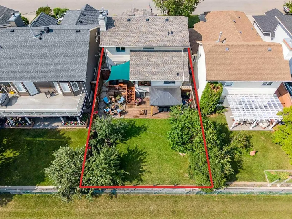 144 Riverstone Crescent SE Calgary AB T2C 4A3