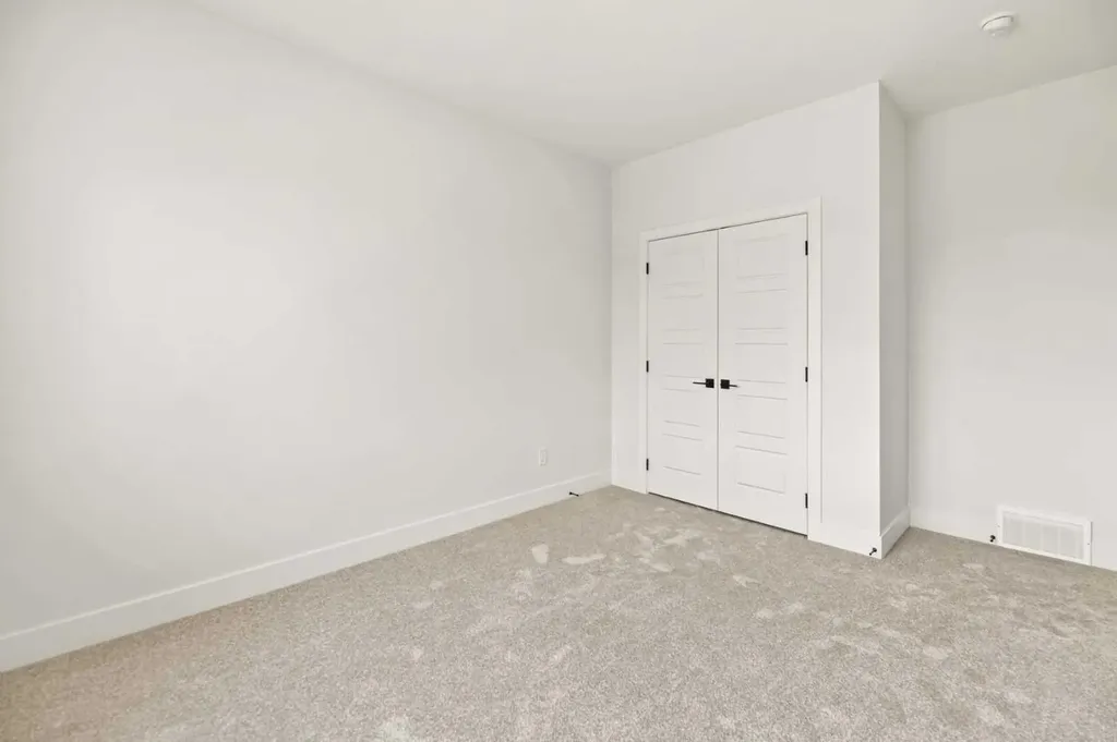 87 Linden Place Rural Red Deer County AB T4E 3C4