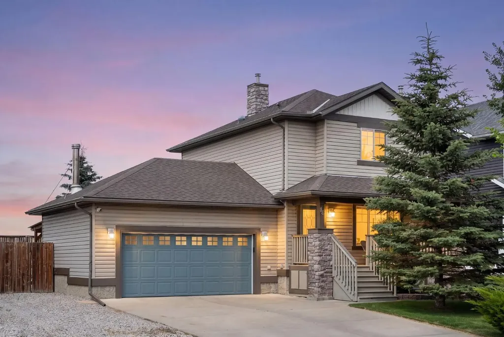 18 Moe Avenue NW Langdon AB T0J 1X2