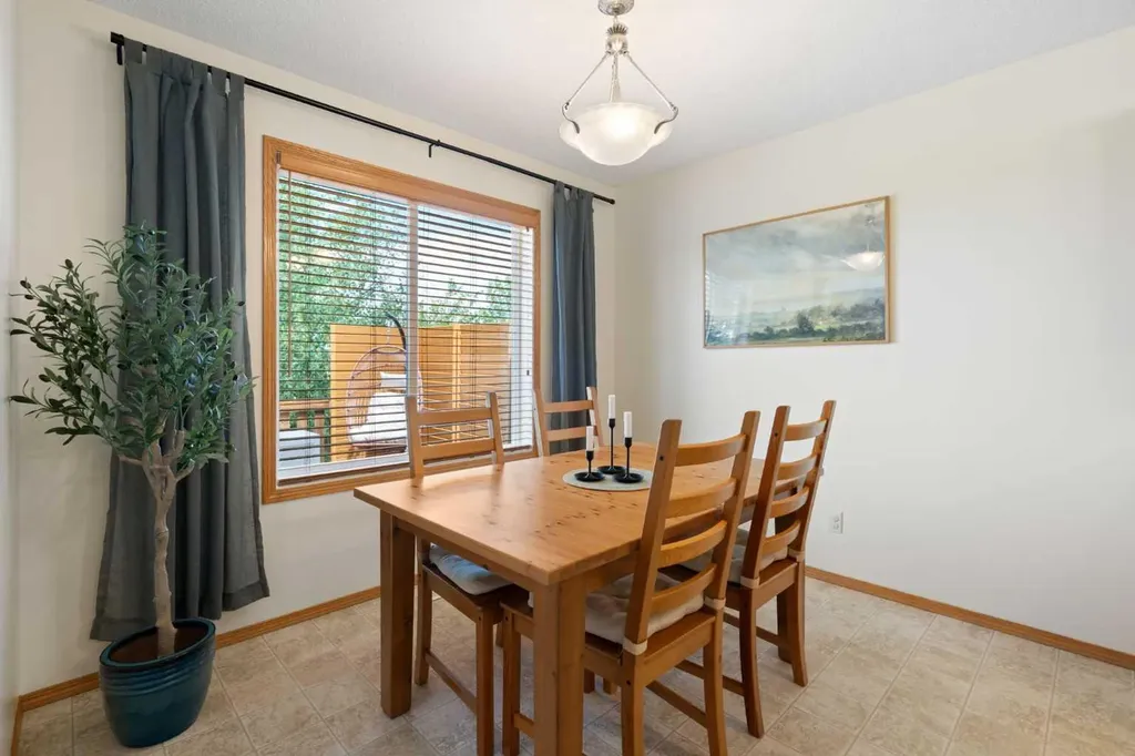 18 Moe Avenue NW Langdon AB T0J 1X2
