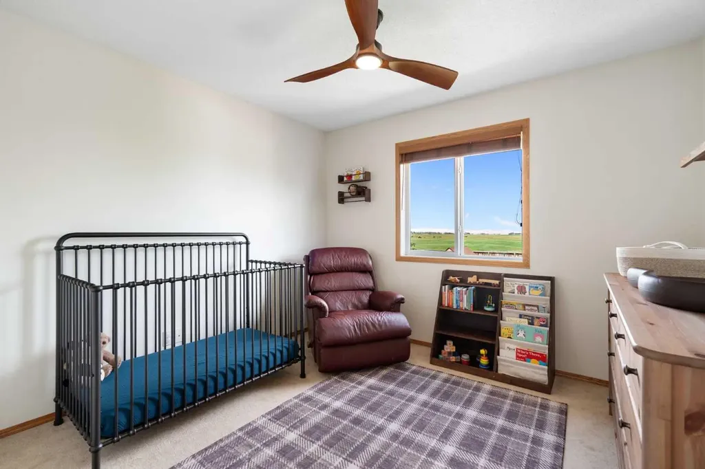 18 Moe Avenue NW Langdon AB T0J 1X2