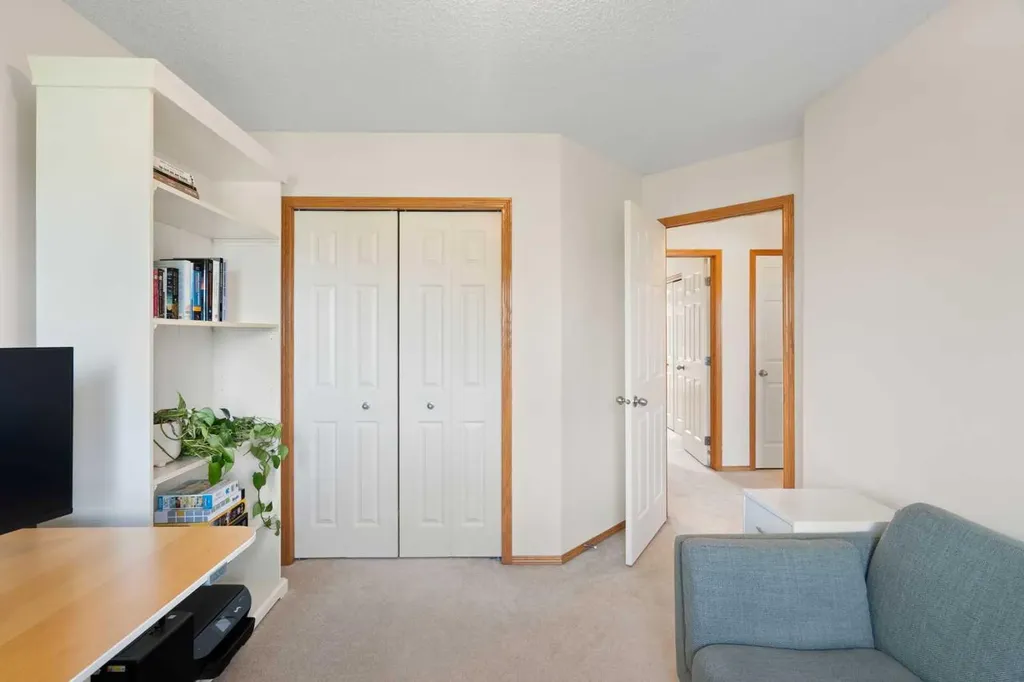 18 Moe Avenue NW Langdon AB T0J 1X2