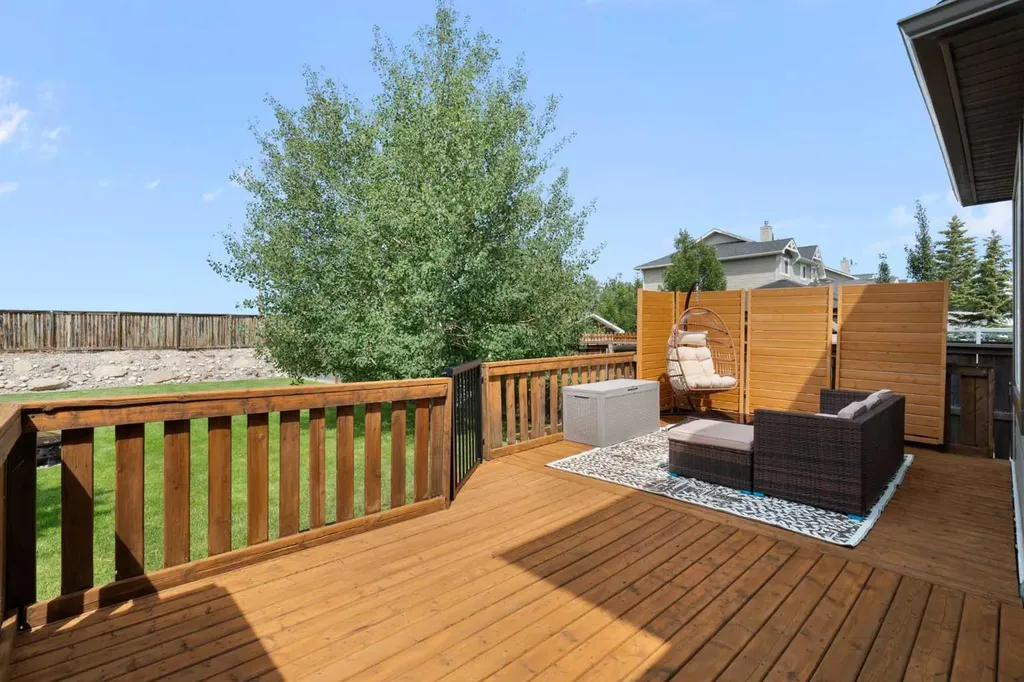18 Moe Avenue NW Langdon AB T0J 1X2