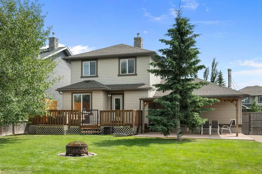 18 Moe Avenue NW Langdon AB T0J 1X2