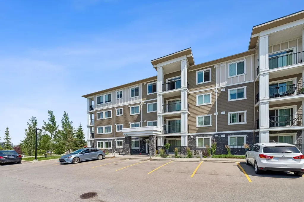 450 Sage Valley Drive NW Calgary AB T3R 0V5
