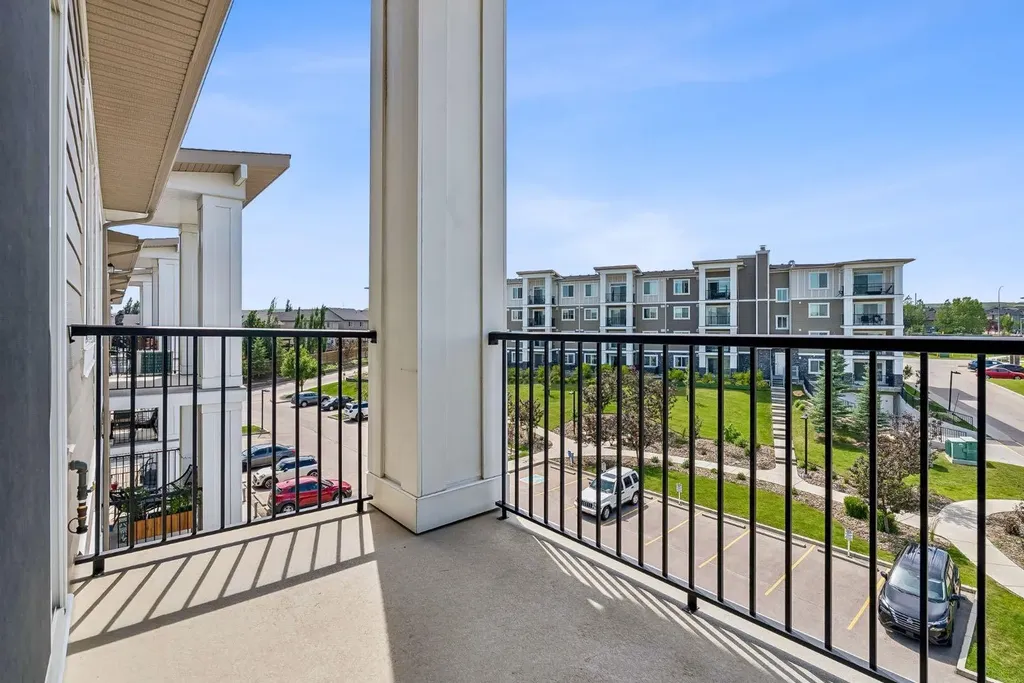 450 Sage Valley Drive NW Calgary AB T3R 0V5